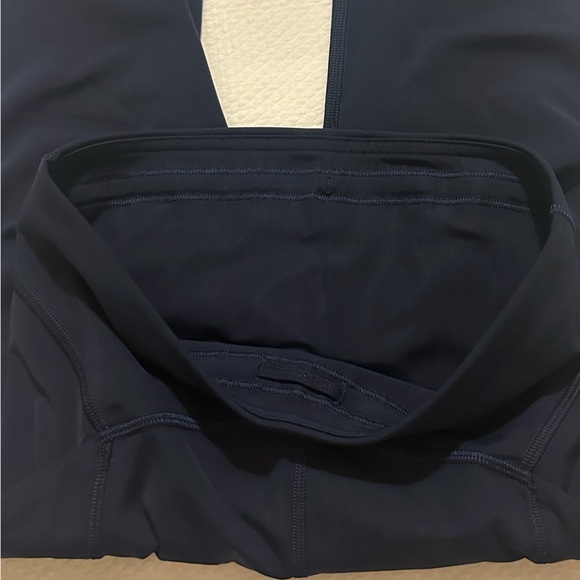 Lululemon Power Thru High-Rise Crop 23" - True Navy SZ 4 - Picture 4 of 7
